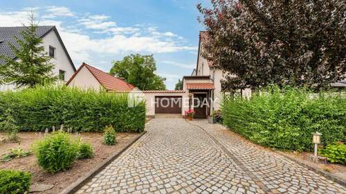 Außenansicht 3 - 5 Zimmer Doppelhaushälfte in Wurzen OT Burkartshain