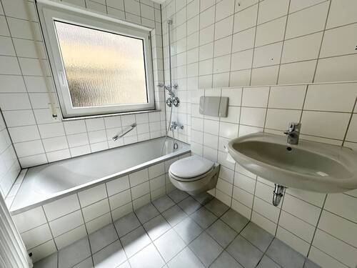 Blick ins Badezimmer - 