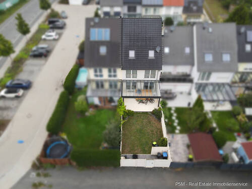Bild 1 - Familientraum: Modernes Zuhause mit Dachstudio & sonnigem Garten