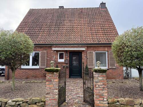 Außenansicht - IMMOBILIEN Gumnior präsentiert: liebevoll saniertes Einfamilienhaus in guter Wohnlage von Schüttorf