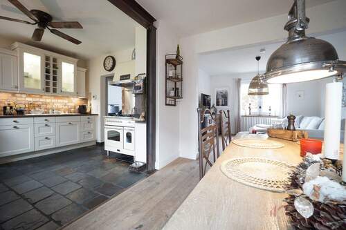 Wohn- und Esszimmer - 