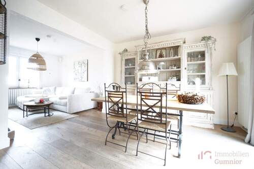 Wohn- und Esszimmer - 