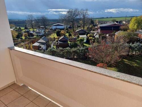 Balkon - Super Ausblick - Balkon - Fahrstuhl - Erstbezug nach Sanierung!