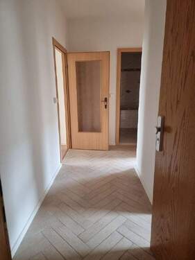 Flur - 4 Zimmer Etagenwohnung in Crimmitschau