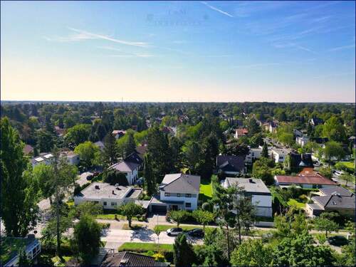 Umgebung. - Mögliches Aufteilungsobjekt - 'Grün', dennoch zentral - 1 freie Wohnung, 2 Gartenanteile + Stellpl.