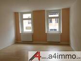 Wohnzimmer - 3,5-Zimmer-Wohnung im HP re, in ruhiger Lage, Geschwister Scholl Str.