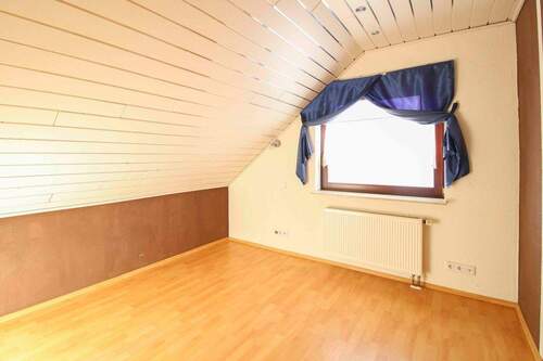 Schlafzimmer 2 1.OG Kopie - 