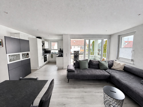 Wohnbereich m. off. Küche - 3 Zimmer Etagenwohnung zur Miete in Filderstadt