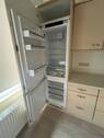 großer Kühlschrank und Gefrierschrank vorhanden - 