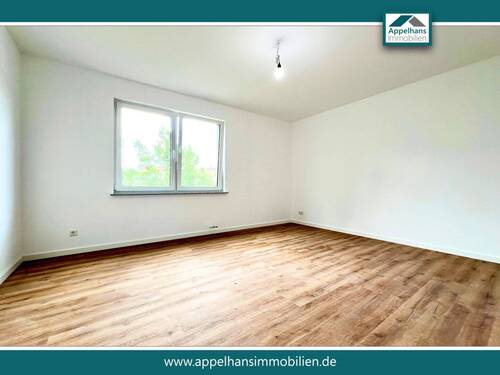 Wohnen - Renoviert - mit Balkon in Osnabrück Wüste !