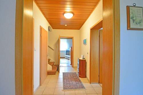 EG Flur - 5 Zimmer Doppelhaushälfte zum Kaufen in Kassel / Bettenhausen