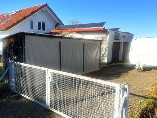 Garagen_Pavillion.jpg - 6 Zimmer Einfamilienhaus in Pforzheim