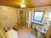 Badezimmer EG - Einfamilienhaus mit 176,00 m&sup2; in Franzenheim zum Kaufen