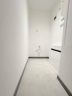 Abstell- Waschraum - 