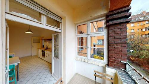 Loggia - Attraktive 3-Zimmer-Wohnung nahe Charité Campus - ab Mitte Dezember bezugsfrei