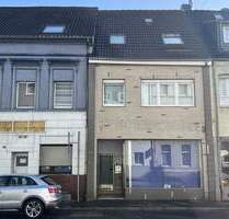 *Krefeld: Charmantes und gepflegtes Stadthaus für die große Familie mit Ladenlokal. Top*