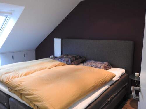 Großzügiges Schlafzimmer - 