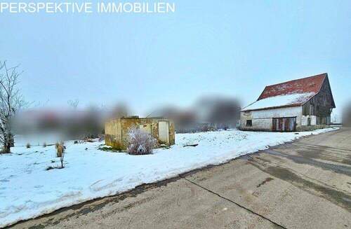Straßenansicht - Schönes Baugrundstück mit ausbaubarer Scheune in ruhiger Lage