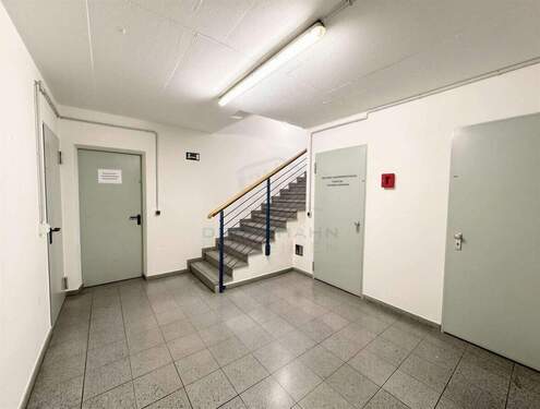 Treppe in den Keller - 