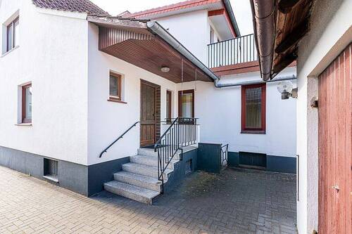 Hauseingang - 6 Zimmer Einfamilienhaus in Großhansdorf