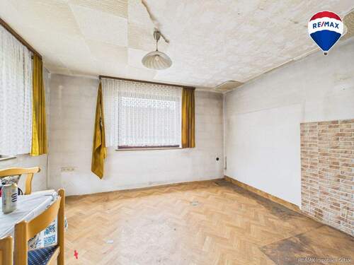 RE/MAX Immobilien DeLux Einfamilienhaus Merzig Küche - 