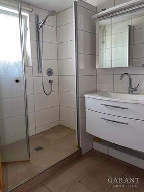 Badezimmer EG - 6 Zimmer Einfamilienhaus in Leonberg