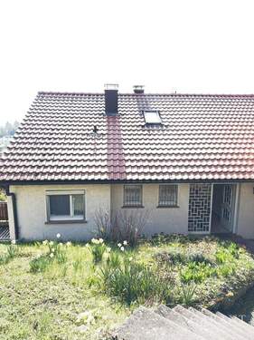 Haus Vorderseite - Ansicht - 