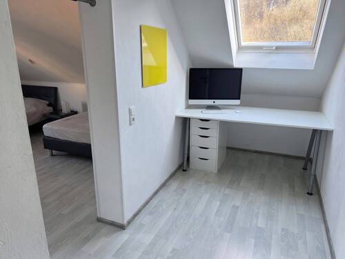 Zimmer 2 - 