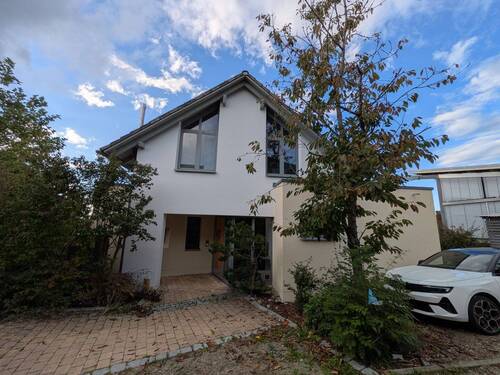 Eingang - Exklusive Wohnung Haus in VS-Weilersbach zu vermieten