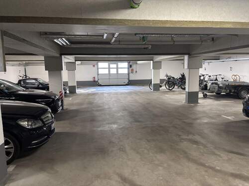 Tiefgarage - 