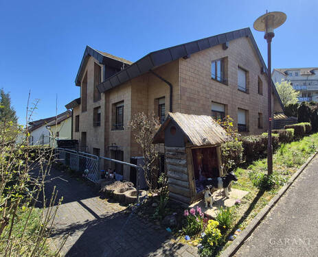 Hausansicht II - 3 Zimmer Etagenwohnung zum Kaufen in Öhringen