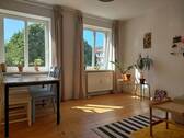 Zimmer - Ihr neues Zuhause mit Balkon! charmante 3-Zimmerwohnung am Löwenplatz
