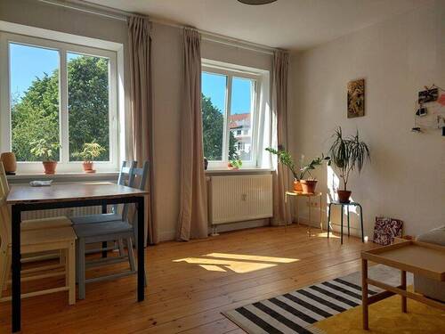 Zimmer - Ihr neues Zuhause mit Balkon! charmante 3-Zimmerwohnung am Löwenplatz