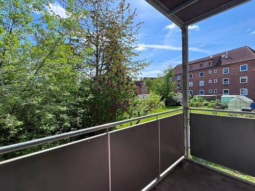 Balkon - 3 Zimmer Etagenwohnung in Schwerin