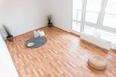 Wohnzimmer Vergleichswohnung - Tolle 2-Raum-Wohnung mit Balkon direkt im Zentrum
