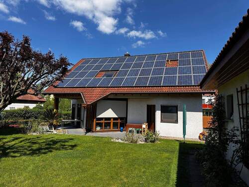 Gartenansicht.jpg - 6 Zimmer Einfamilienhaus zum Kaufen in Halle (Saale)