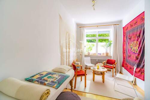 Helles Zimmer (Büro/Behandlung) - 1 Zimmer Büro in München