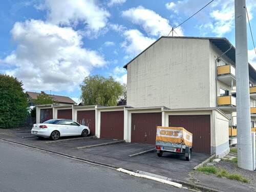 Garagen - Mehrfamilienhaus, Wohnhaus in Hachenburg zum Kaufen