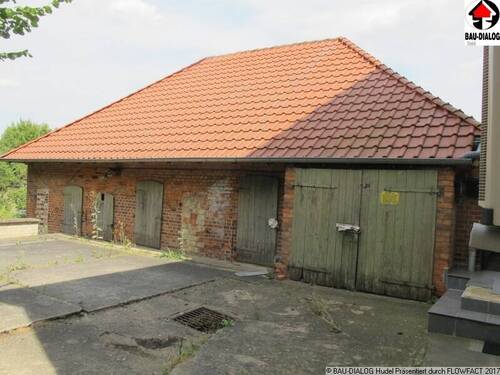 _Nebengelass - 5 Zimmer Mehrfamilienhaus, Wohnhaus in Völpke