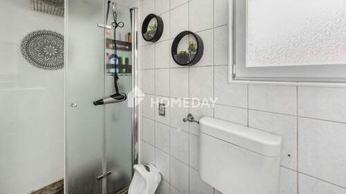 Haus 1 EG Badezimmer 1 - 