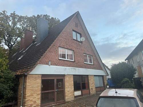 Ansicht (Fenster werden erneuert (weiss) - ***GEWERBEFLÄCHE MIT GESTALTUNGSFREIHEIT - IHRE CHANCE IM HERZEN VON ROSENGARTEN KLECKEN***