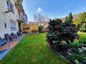Garten - Attraktive Erdgeschosswohnung mit eigenem Garten und Garage!