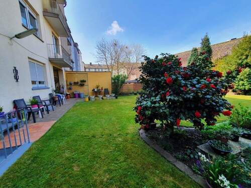 Garten - Attraktive Erdgeschosswohnung mit eigenem Garten und Garage!