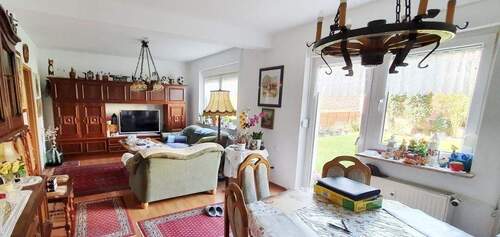 Wohnzimmer - 3 Zimmer Etagenwohnung zur Miete in Oberhausen