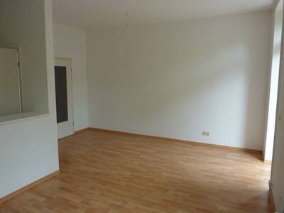 24030-2.jpg - 3 Zimmer Etagenwohnung zur Miete in Weißenfels