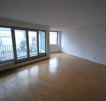 Gut vermietete und helle City-Wohnung mit Fahrstuhl und Tiefgarage - Berlin Charlottenburg