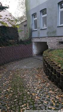 1620_Zufahrt zum Hof - 