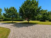 Vor dem Haus - 
