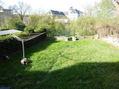 21052-1.jpg - - Kleine Wohnung mit Schloßblick -