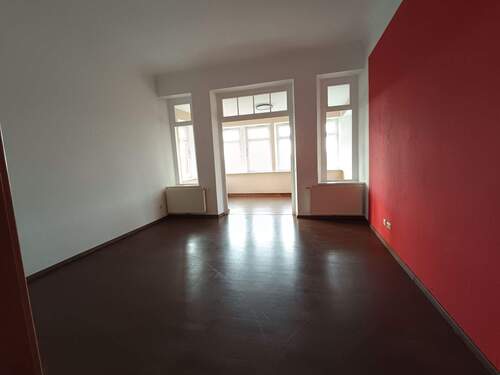 Wohnzimmer mit angrenzendem Erkerzimmer - 